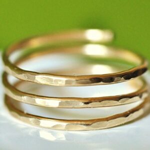 Adjustable hammered wire wrap coil ring (MEDIUM size), thumb ring, pregnancy ring – 14k gold filled